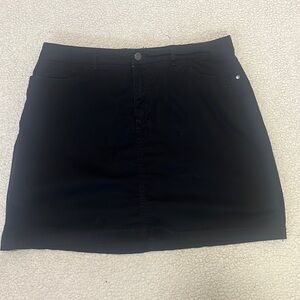 🌹Woman’s navy blue  Croft & Barrow classic fit skort size 14